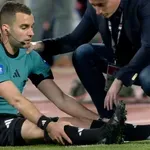 ΠΑΟΚ-ΟΦΗ: Μικρή διακοπή – Τραυματίστηκε ο βοηθός! (video)