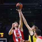 ΑΕΚ-Ολυμπιακός: Δυναμικό ξεκίνημα Χαραλαμπόπουλου (video)