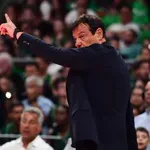 Παναθηναϊκός – ΠΑΟΚ: Η αντίδραση του Αταμάν στο φάουλ του Ναν στον Ταϊρί