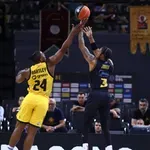 ΑΕΚ – Άρης: Buzzer – beater του Μήτρου – Λονγκ (video)