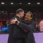 Ολυμπιακός – Παναθηναϊκός: Η αγκαλιά Μπαρτζώκα – Αταμάν! (video)