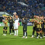 ΑΕΚ: Ο Μάριος Ηλιόπουλος στο τερέν με τους παίκτες (video)