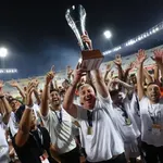 ΑΕΚ – ΟΦΗ: Η απονομή του τροπαίου στους Κρητικούς! (video)