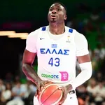 Ελλάδα-Κύπρος: Μαχητικός Θανάσης Αντετοκούνμπο αλλά… blooper με τέσσερα άστοχα εξ’ επαφής (video)