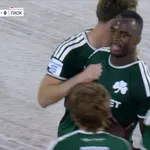 Παναθηναϊκός-ΠΑΟΚ 2-0: Ο Τεττέη παίρνει όλη τη φάση πάνω του και σκοράρει