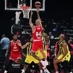 Ολυμπιακός-Φενέρμπαχτσε: 92-90 (highlights)