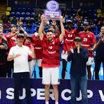 Ολυμπιακός – ΠΑΟΚ: Η απονομή του Super Cup στους «ερυθρόλευκους»! (video)