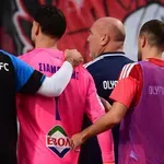 Βόλος – Ολυμπιακός: Απαρηγόρητος ο Σιαμπάνης για τον τραυματισμό του Ελ Κααμπί και απίστευτη αντίδραση κι από τον διαιτητή Τζήλο (video)