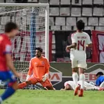 Βόλος – Ολυμπιακός 1-1: Απίθανο λάθος Ρέτσου, ισοφάρισε ο Κόμπα! (video)