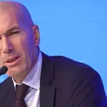 Γαλλία: Δεν αλλάζει αρχηγό ο Ζιντάν