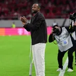 Αποθεώθηκε ο Ελ Κααμπί: Στο «Καραϊσκάκης» με πατερίτσα και προστατευτική μπότα! (photos)