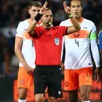 Ελλάδα – Ολλανδία: Ακυρώθηκε η… ισοφάριση των «Οράνιε» μετά από έλεγχο στο VAR! (video)