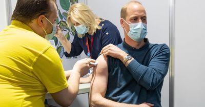 Korona virus: U Srbiji se najavljuje novo popušptanje mera, princ Vilijam primio prvu dozu vakcine