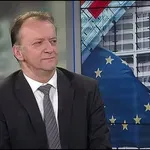 Umesto da prihvati svoju odgovornost, Vučić optužio ministre da nijedan nije sposoban da se bavi pristupanjem EU