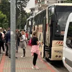 Crno na belo: Vučić plaćao dolazak na miting u Areni (VIDEO)