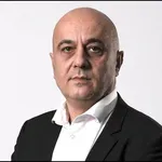 Pokušavaju da me na svaki način sklone sa ulice