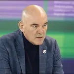 Šapić kao pijani milioner, razbacuje se tuđim parama