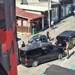 Zastava sa krvavom šakom dočekala Vučića u Novoj Varoši, pa usledila odmazda