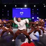 Svetovno. Slovenija svetovno prvenstvo v Street Dance Showu zaključila v izjemnem (zlatem) slogu! Posebno priznanje tudi koreografinji Barbee Šuštaršič!