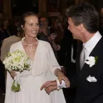 Češki supermodel 90ih, Eva Herzigova, se je po 25 letih zveze in treh otrocih poročila