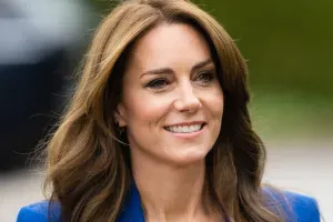 Pojavljajo se govorice, da bi naj bila Kate Middleton po operaciji v hudi nevarnosti in umetni komi