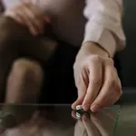 Zakaj čedalje več žensk zapušča odnose?