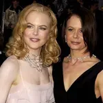 Nicole Kidman prvič opažena zunaj po vložitvi zahtevka za razvezo