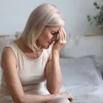 (Peri)menopavzna utrujenost: Zakaj sem tako prekleto utrujena?!