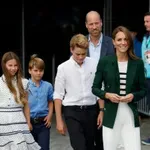 Princ William in Kate Middleton sta se pojavila v javnosti z vsemi otroki