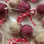 Кокосови бонбони мартенички „Пижо и Пенда“