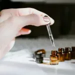 Помага ли рициновото масло за растежа на миглите?