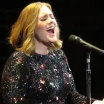 Историите на успеха: Адел