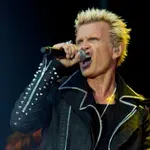 30 ноември: Честит рожден ден, Били Айдъл!