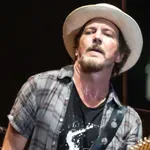 23 декември: Честит рожден ден, Еди Ведър (Pearl Jam)!