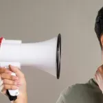 Как да се справите с шума в ушите?