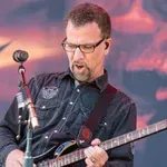24 ноември: Честит рожден ден, Тони Ромбола (Godsmack)!