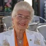 Славеят на Странджа Янка Рупкина отлетя завинаги