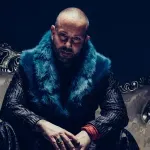 De La Bona влиза в „Свят различен“