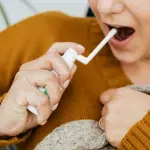 Как да се справите с болките в гърлото?