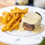 Говежди стек с горчичен сос