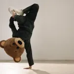 Вениамин ни кани „У дома“ с нова песен