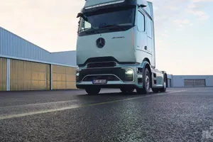 Tovornjak s futuristično kabino in izboljšano aerodinamiko