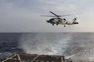 Med vojaško vajo se je zgodila huda nesreča, umrlo je osem članov mornarice (VIDEO)