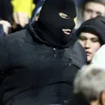 Maribor: množični pretep nogometnih navijačev, ki so se lotili tudi policistov