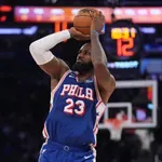 LeBron James in 76ers na uvodni tekmi sezone premagali branilce naslova