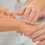 Nikad više suve i ispucale ruke: Jedan prirodan sastojak čini kožu mekanijom od somota