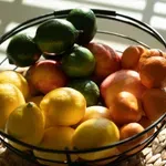 5 voćki koje prirodno pomaže telu da izbaci višak mokraćne kiseline