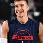 Iza svakog koša stoji njihova žrtva: Bogdan Bogdanović sa ocem, majkom i sestrom, temelj na kojem je izgrađen svetski as! FOTO