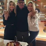 Nije mi bilo lako, ali njoj je bilo teže – devet dana od majčine smrti išla je da peva: Otac Rade Manojlović otvorio dušu