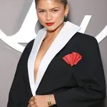 Nisu ni bore, ni sede: Stilistkinja otkriva grešku zbog koje možete izgledati i 10 godina starije